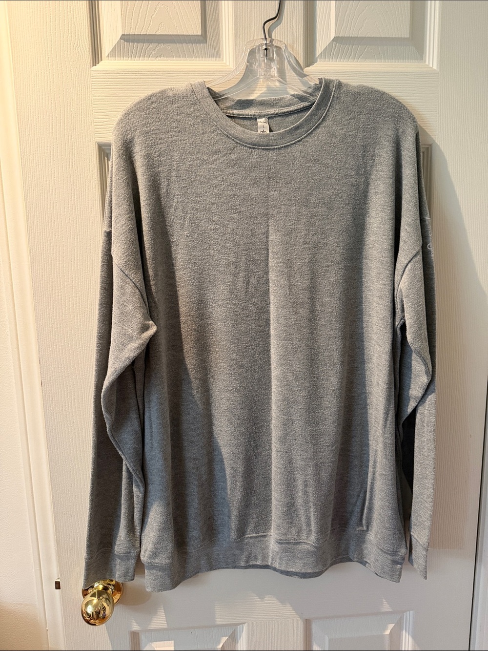 172 - ALO Yoga Crewneck Sweater in Light Gray